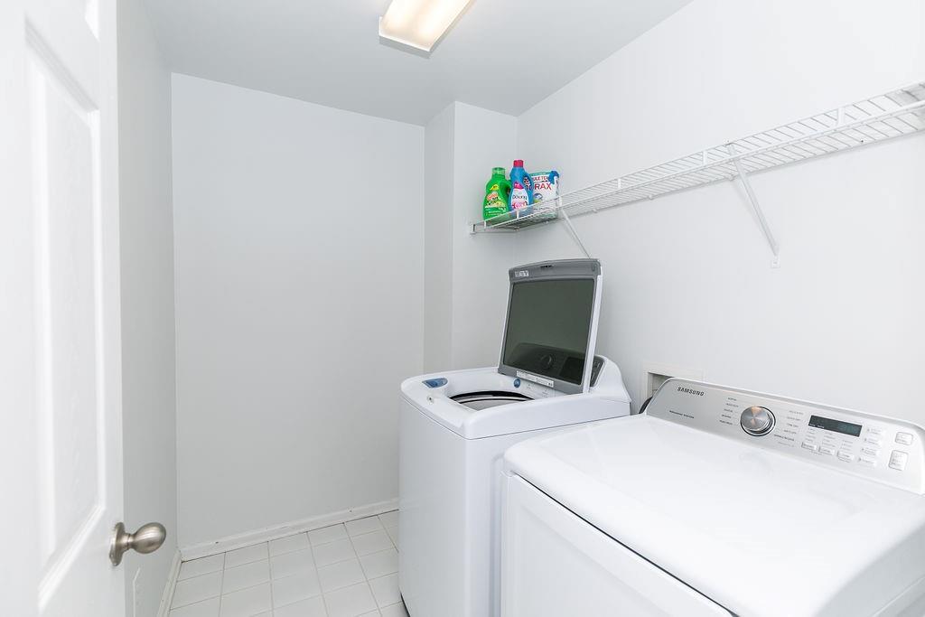 827 Charles Bank Avenue SE Unit 827