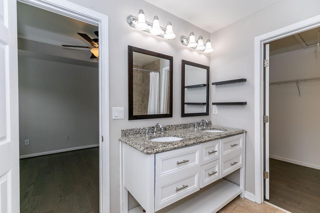 827 Charles Bank Avenue SE Unit 827