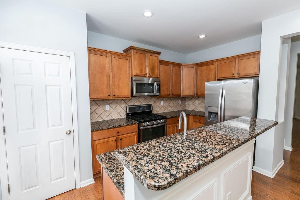 827 Charles Bank Avenue SE Unit 827