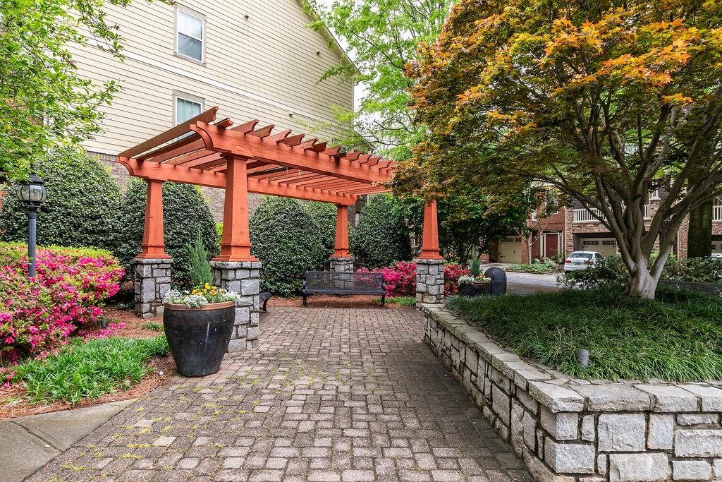 827 Charles Bank Avenue SE Unit 827