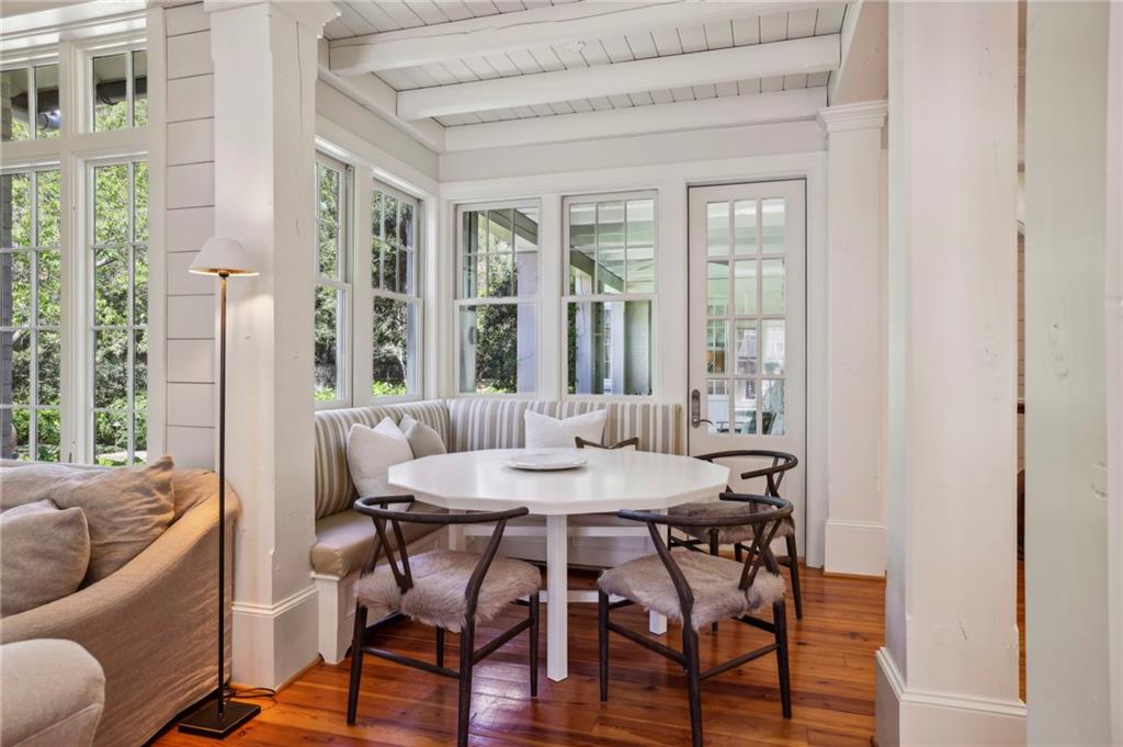 4332 Davidson Avenue NE