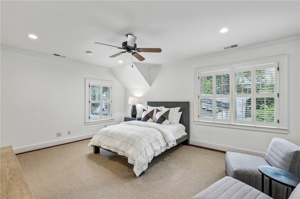 4332 Davidson Avenue NE