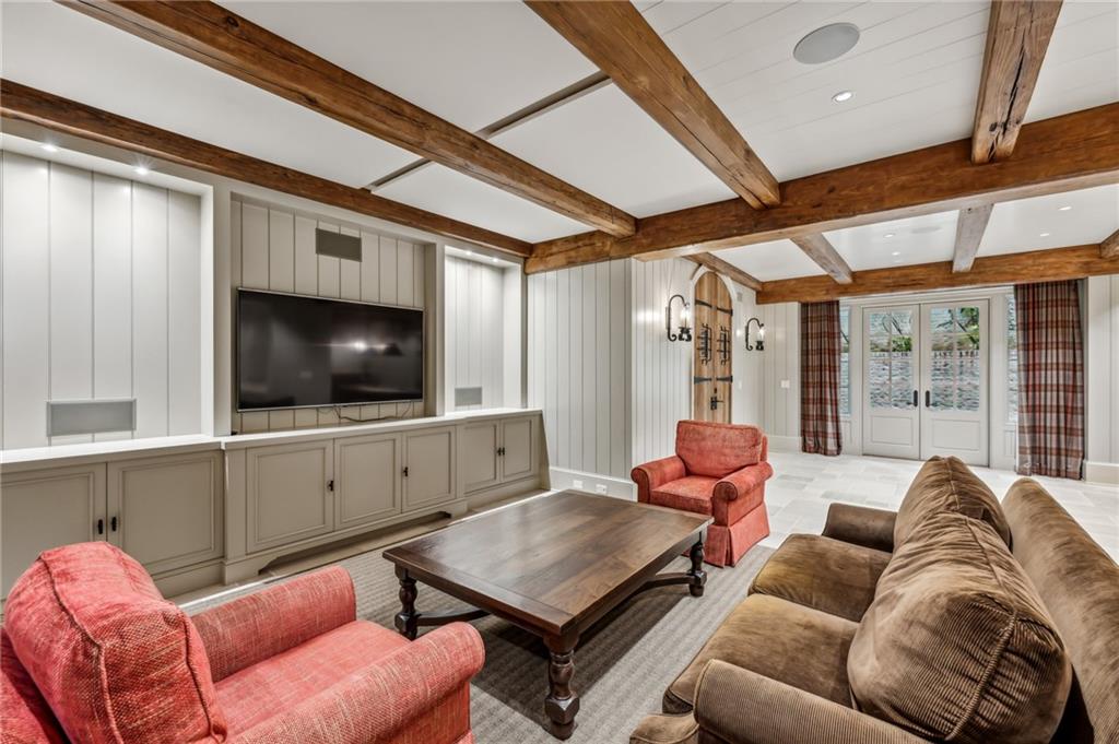 4332 Davidson Avenue NE