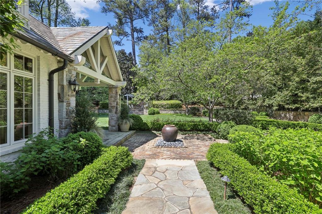 4332 Davidson Avenue NE