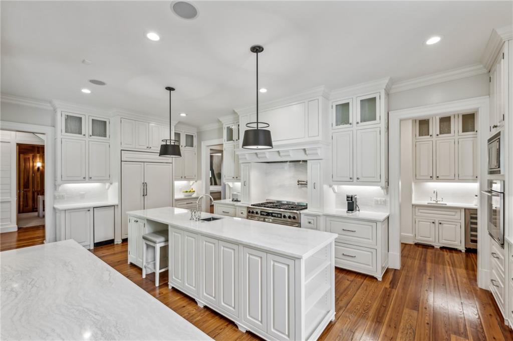 4332 Davidson Avenue NE