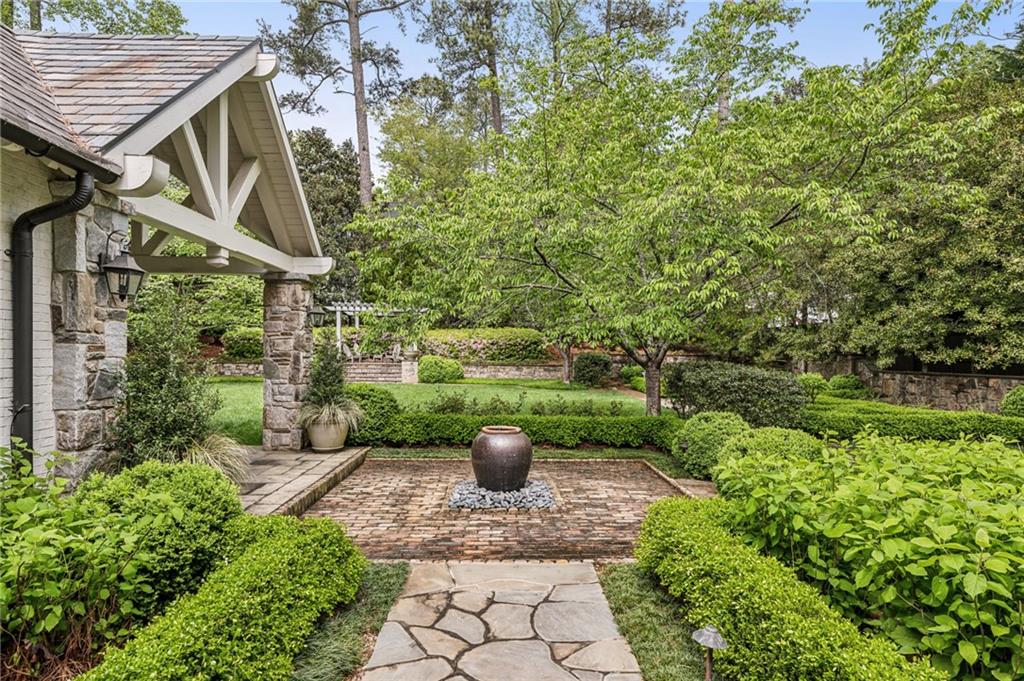 4332 Davidson Avenue NE