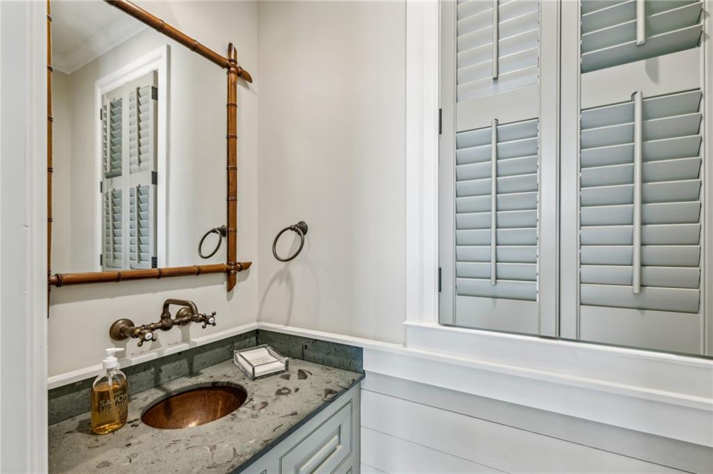 4332 Davidson Avenue NE