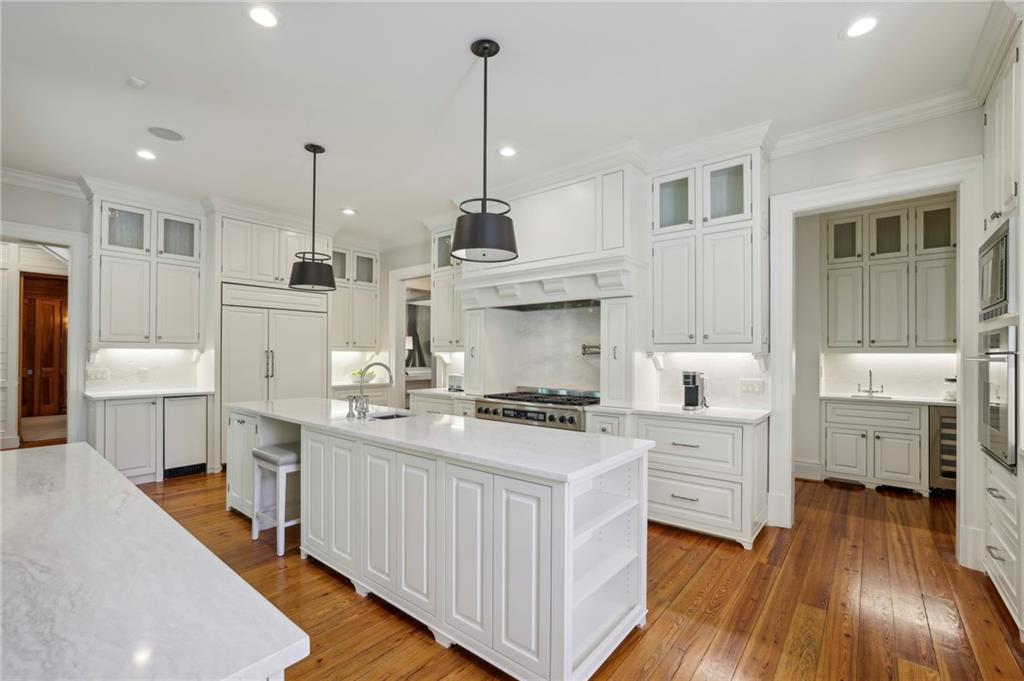 4332 Davidson Avenue NE