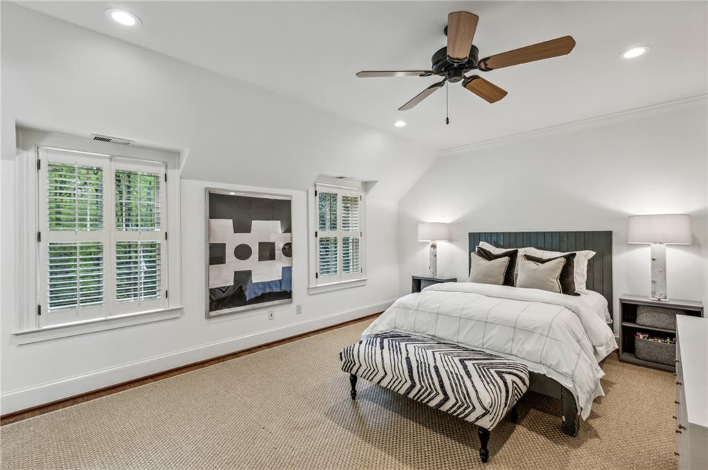 4332 Davidson Avenue NE