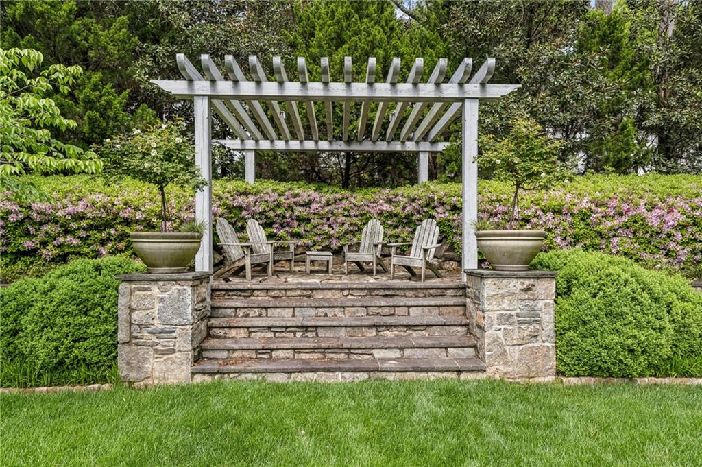 4332 Davidson Avenue NE