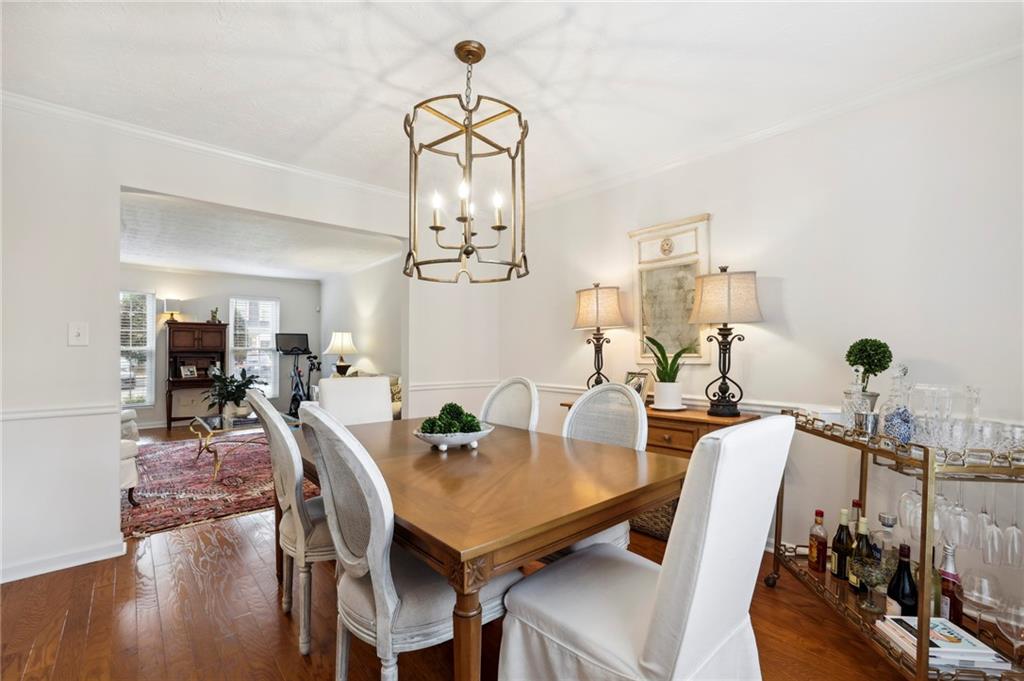 5 Walnut Hill Place NW