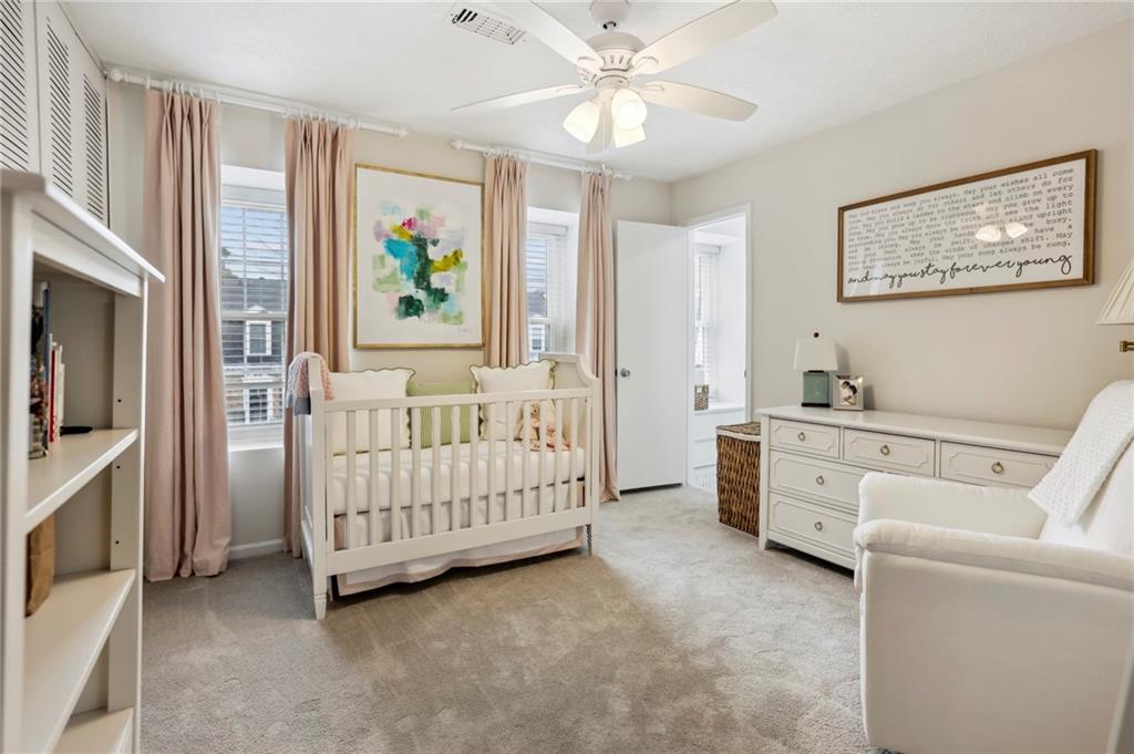 5 Walnut Hill Place NW