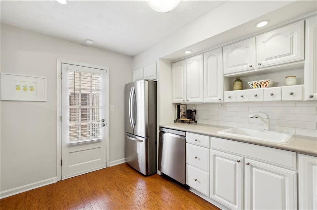 5 Walnut Hill Place NW