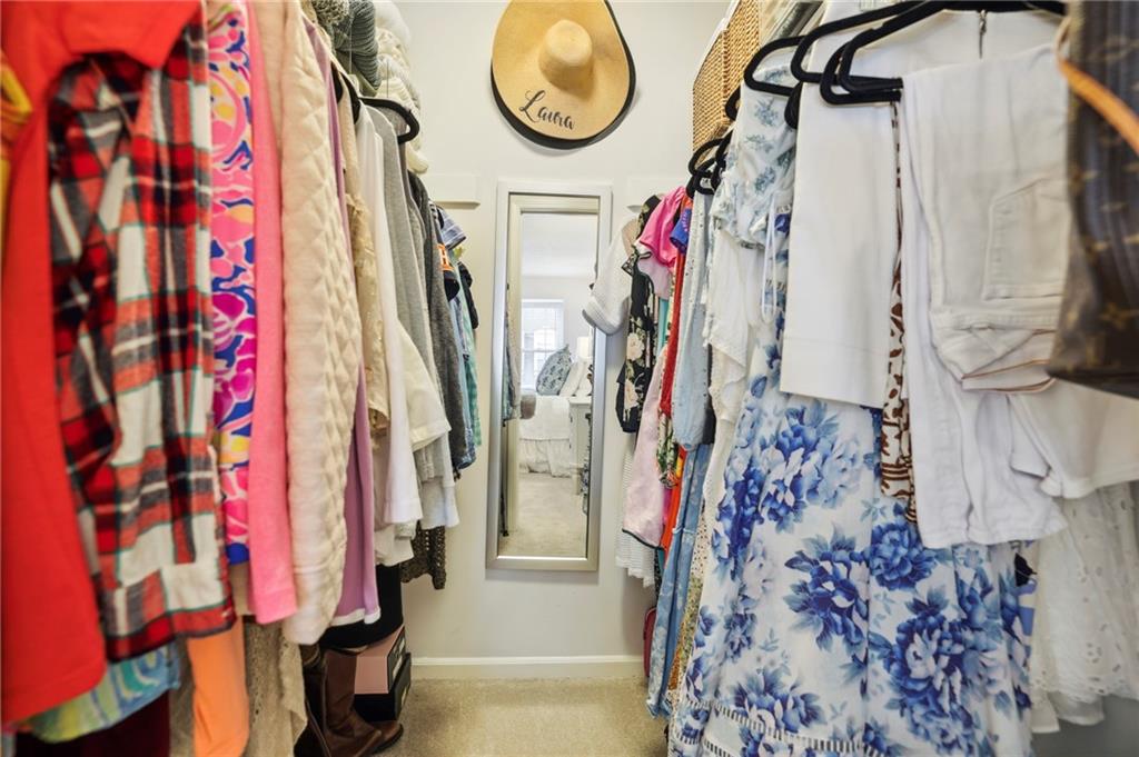 5 Walnut Hill Place NW