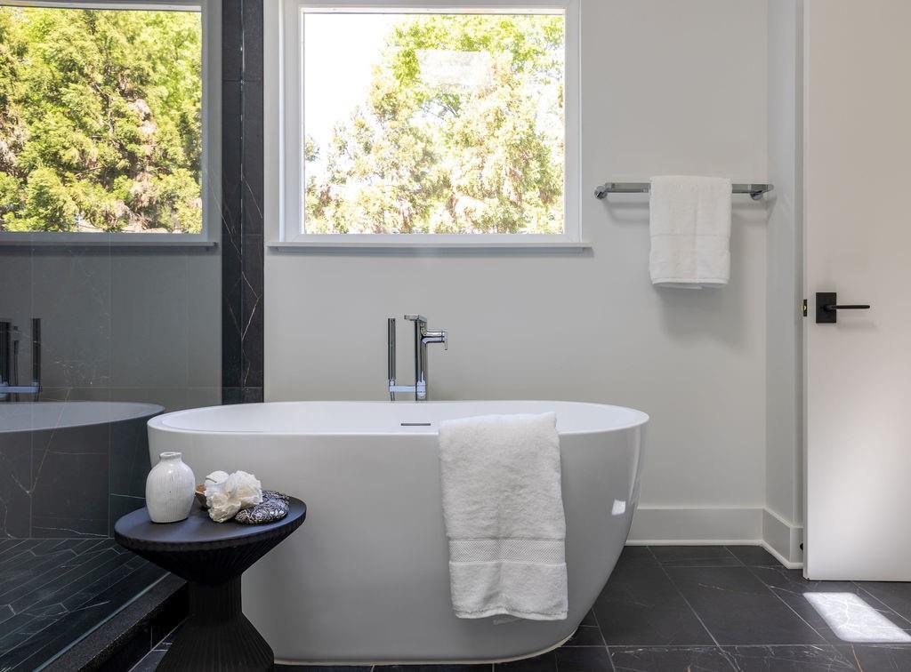 295 Prospect Street NE Unit B