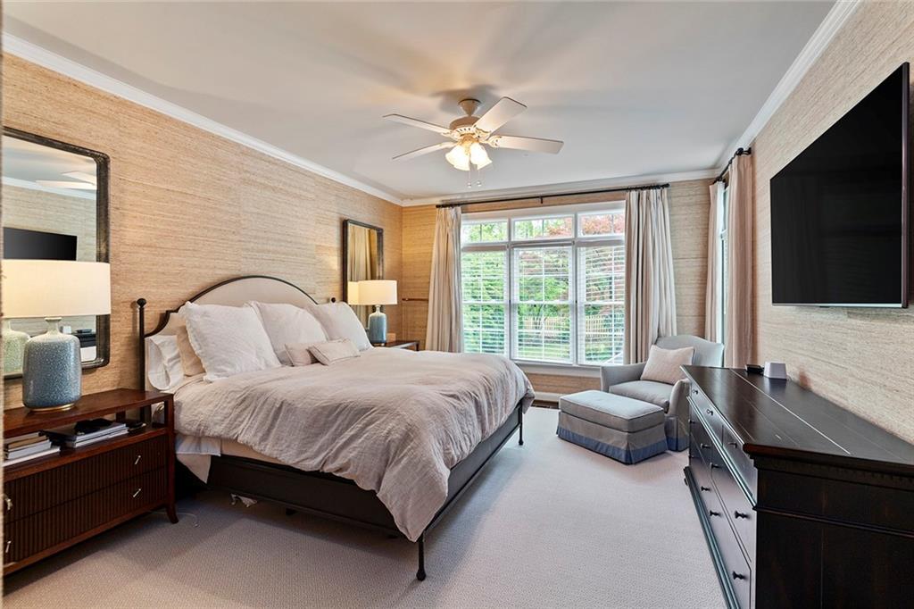 1863 Greystone Road NW