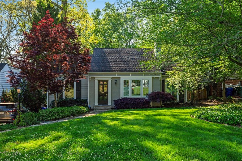 1863 Greystone Road NW