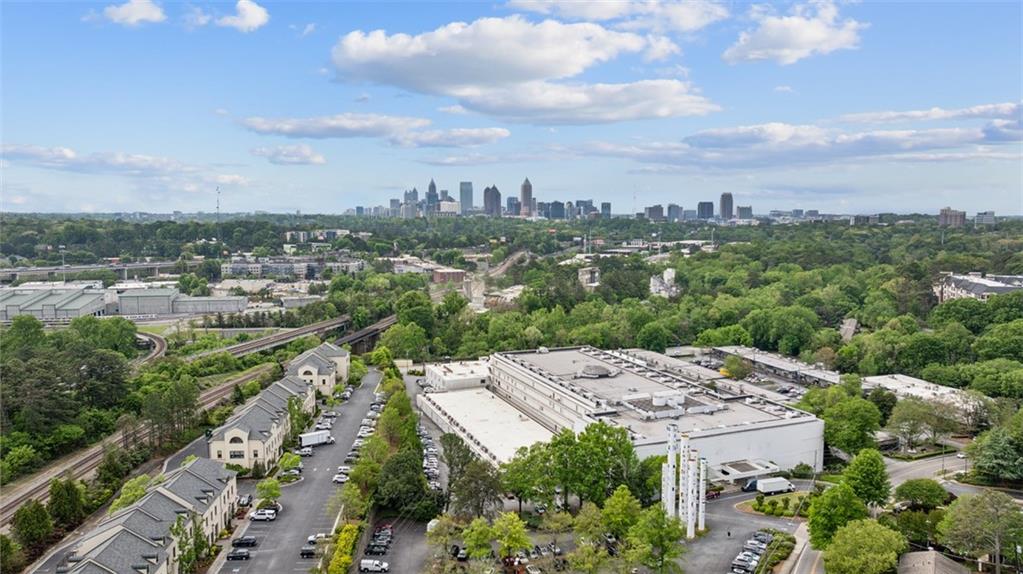 425 Peachtree Hills Avenue NE Unit 15