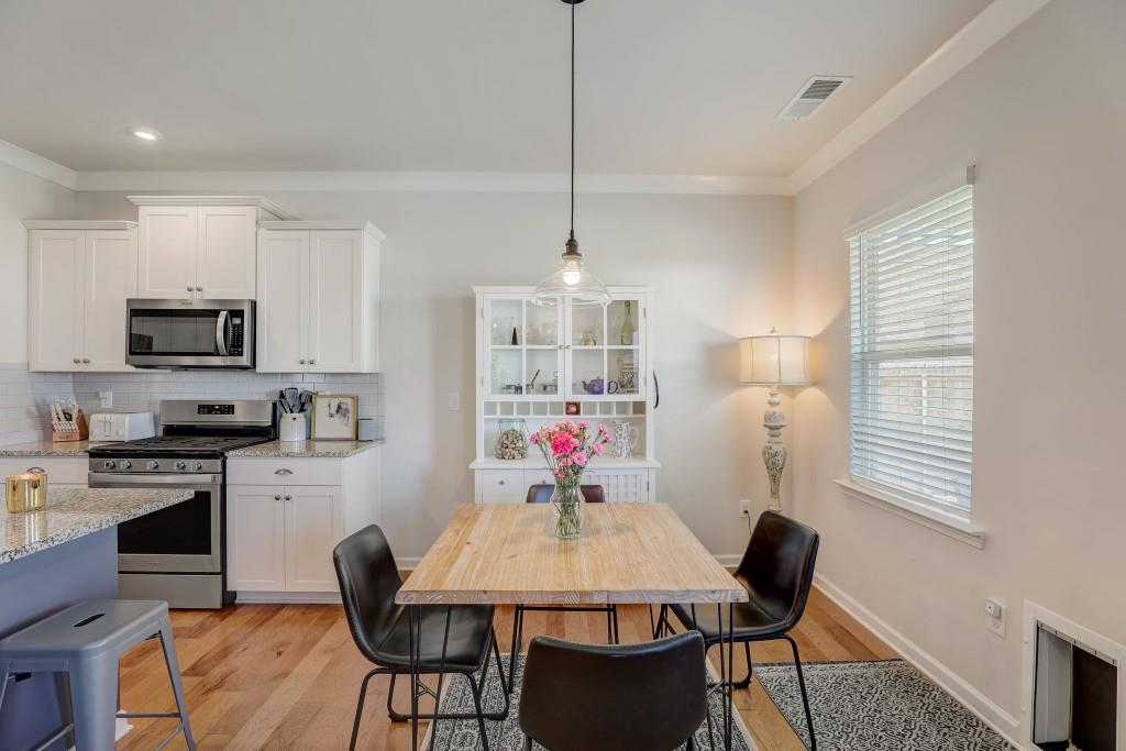 528 Mariposa Lane