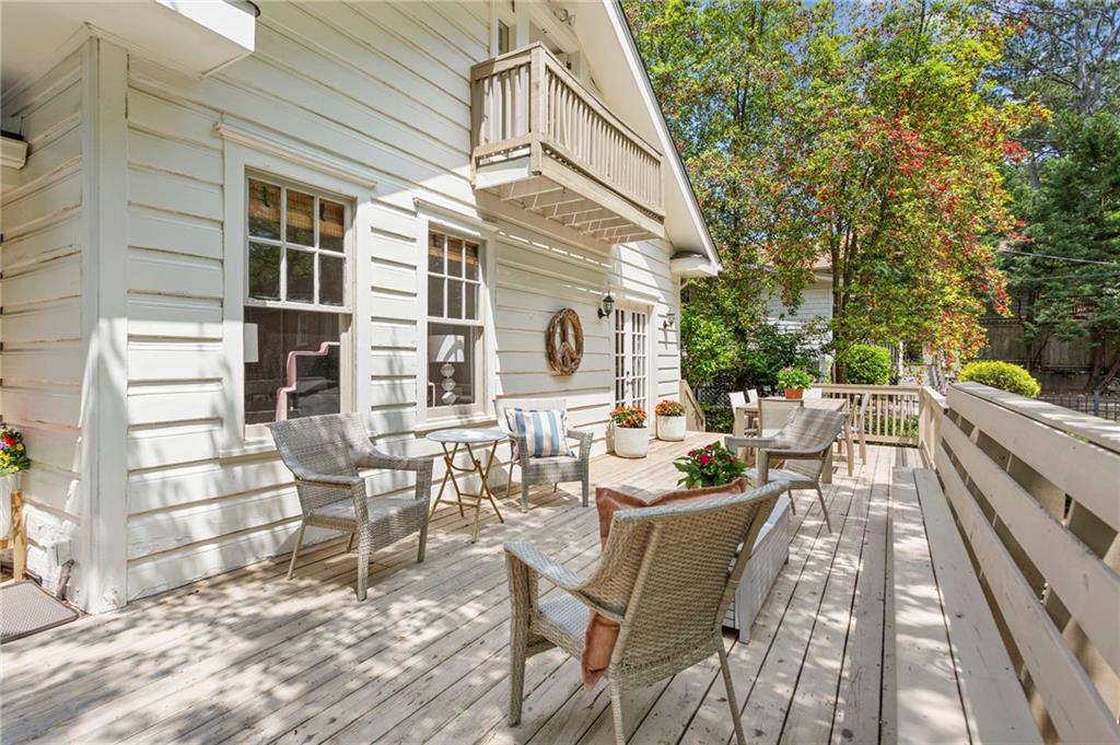 13 Roanoke Avenue NE