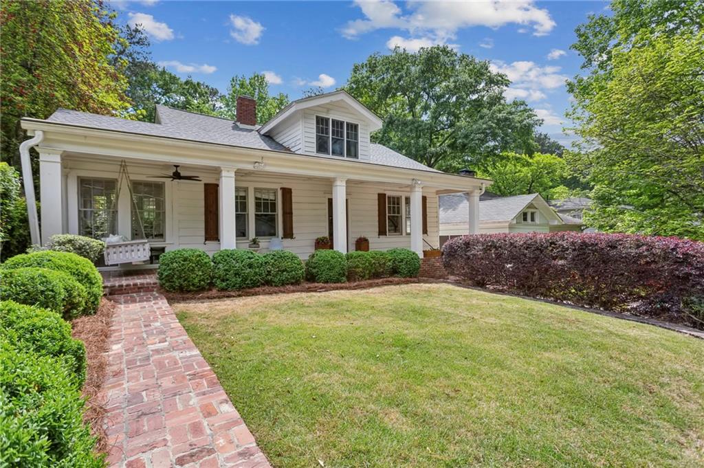 13 Roanoke Avenue NE