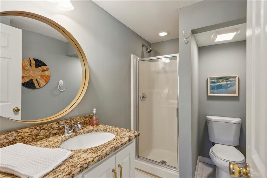 13 Roanoke Avenue NE