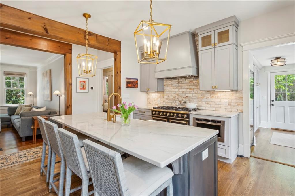 13 Roanoke Avenue NE