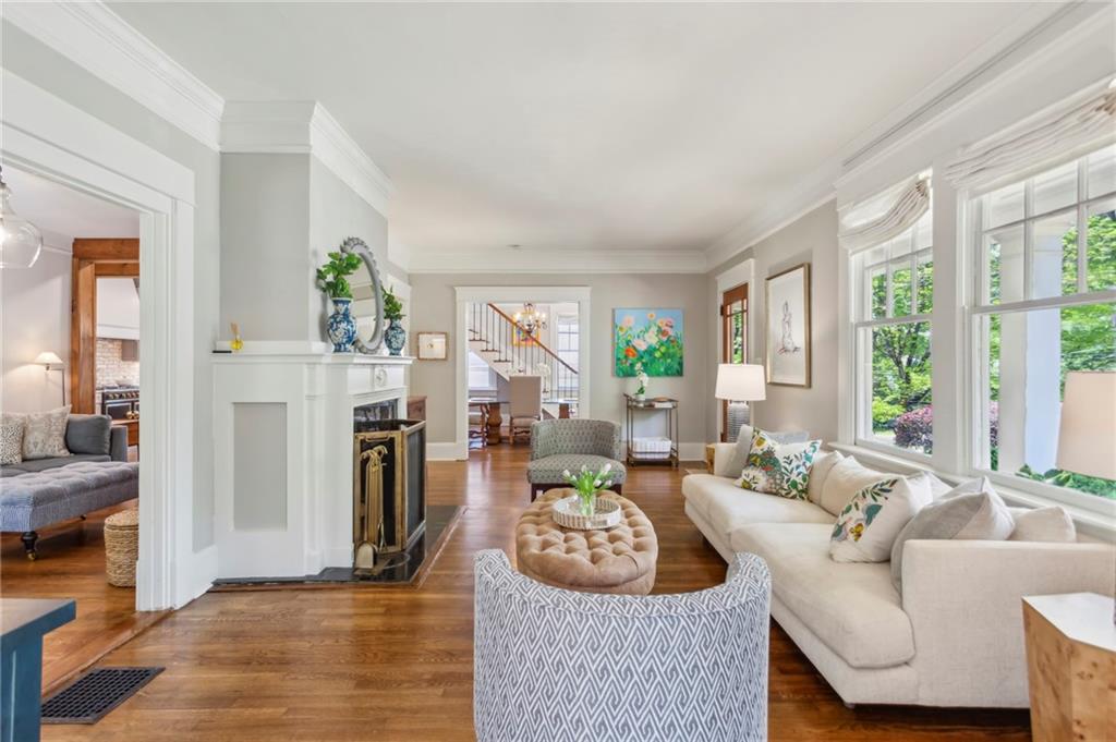 13 Roanoke Avenue NE