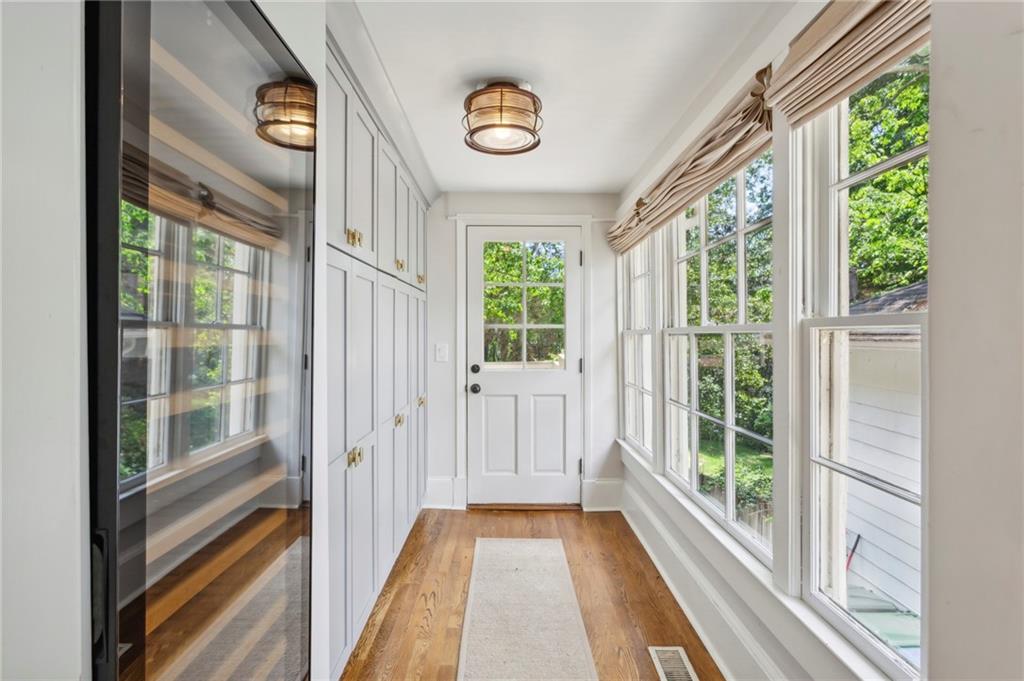 13 Roanoke Avenue NE