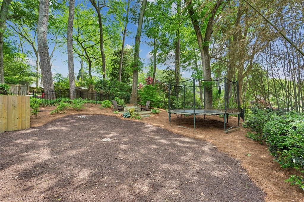 13 Roanoke Avenue NE