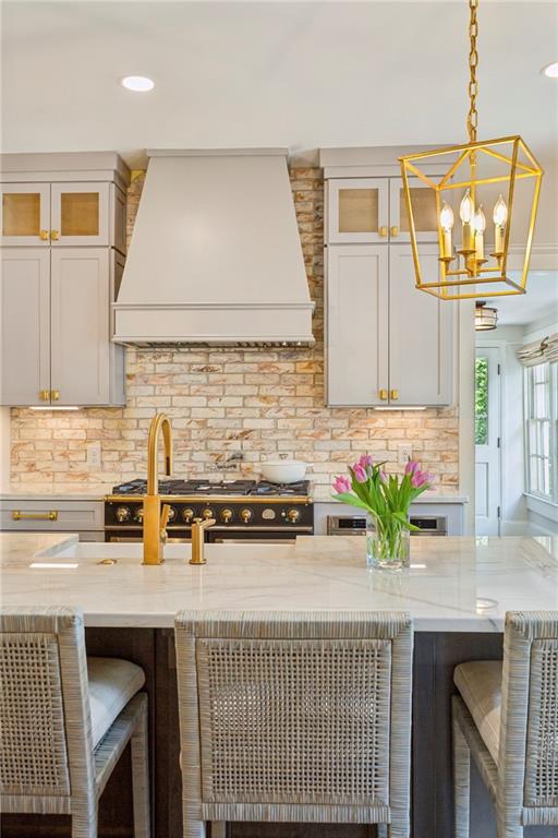 13 Roanoke Avenue NE