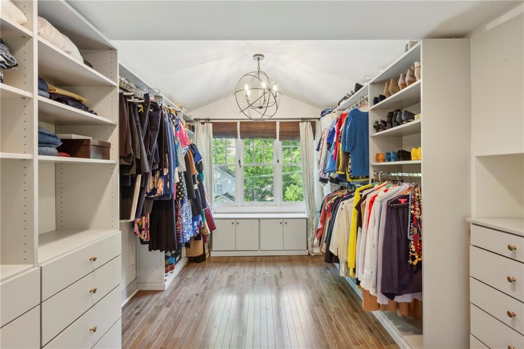 13 Roanoke Avenue NE