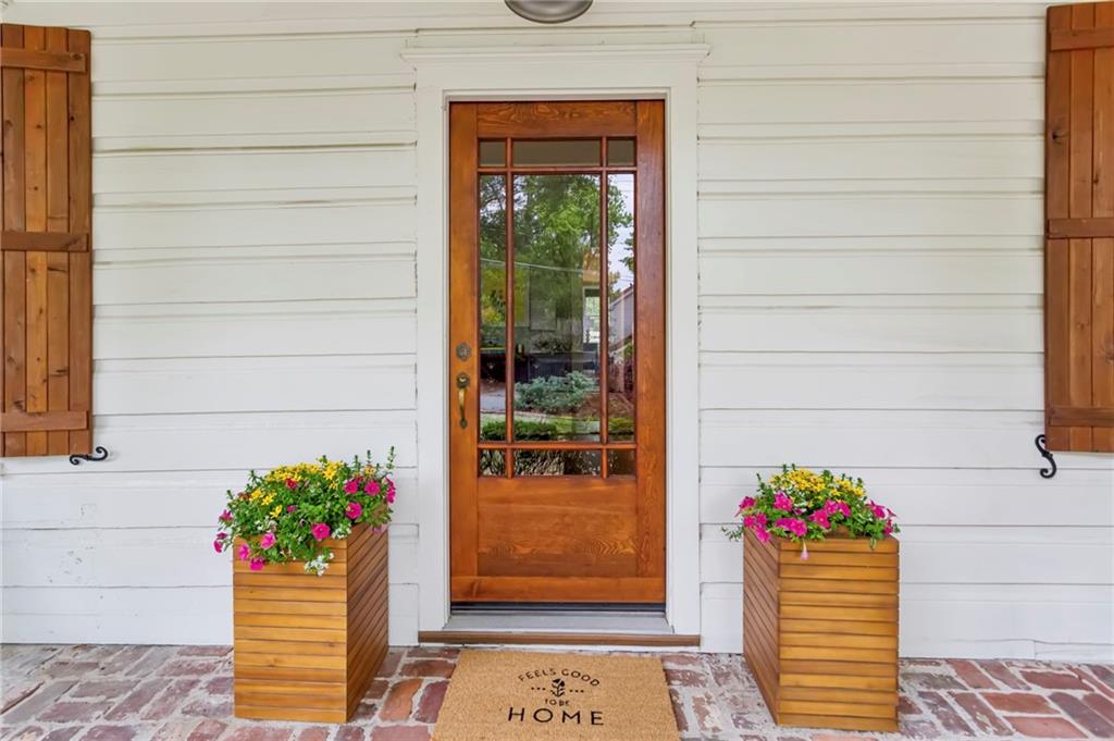 13 Roanoke Avenue NE