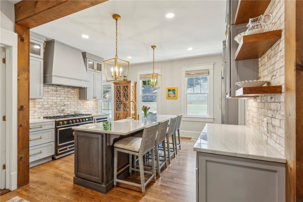 13 Roanoke Avenue NE