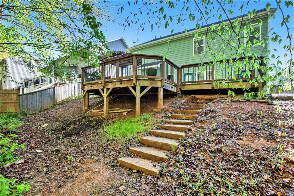 555 Winder Trail
