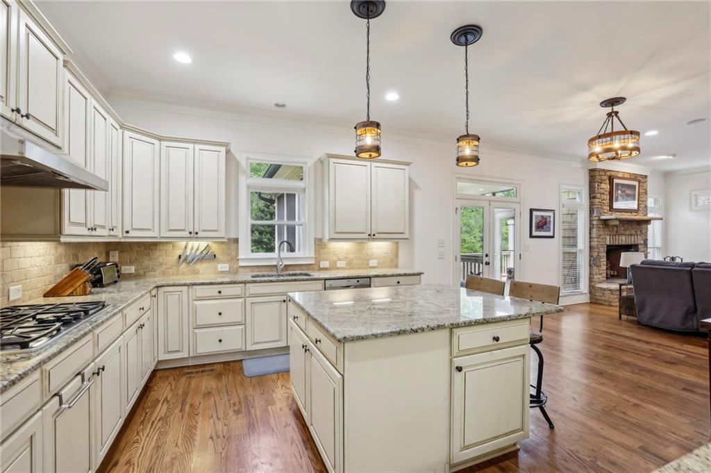 2480 Ellijay Drive NE