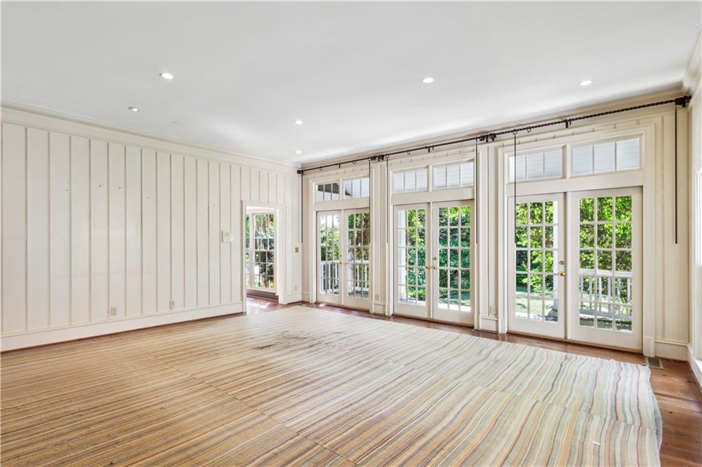 216 Mount Paran Road