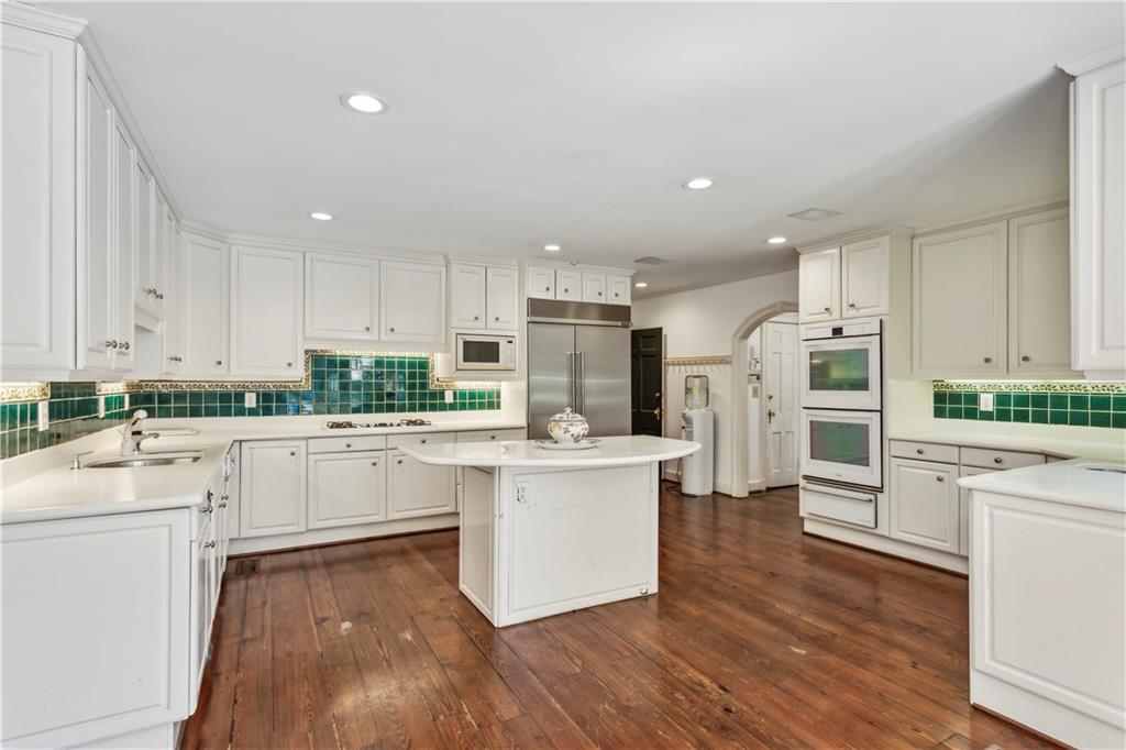 216 Mount Paran Road