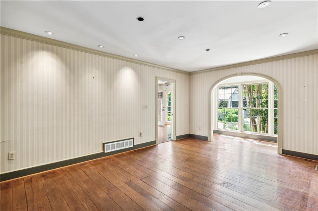 216 Mount Paran Road