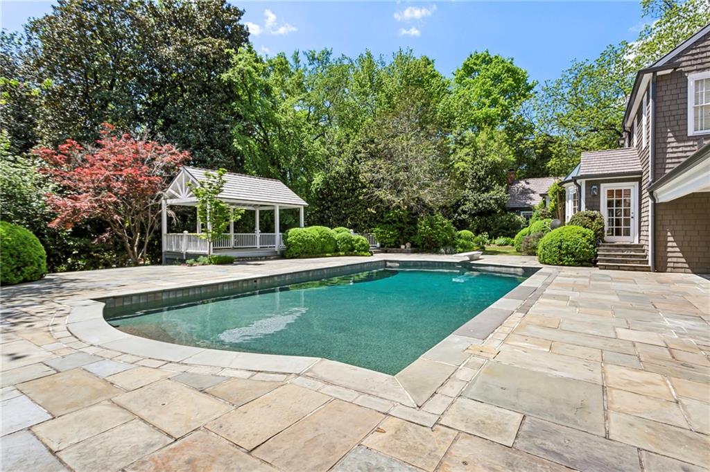 216 Mount Paran Road