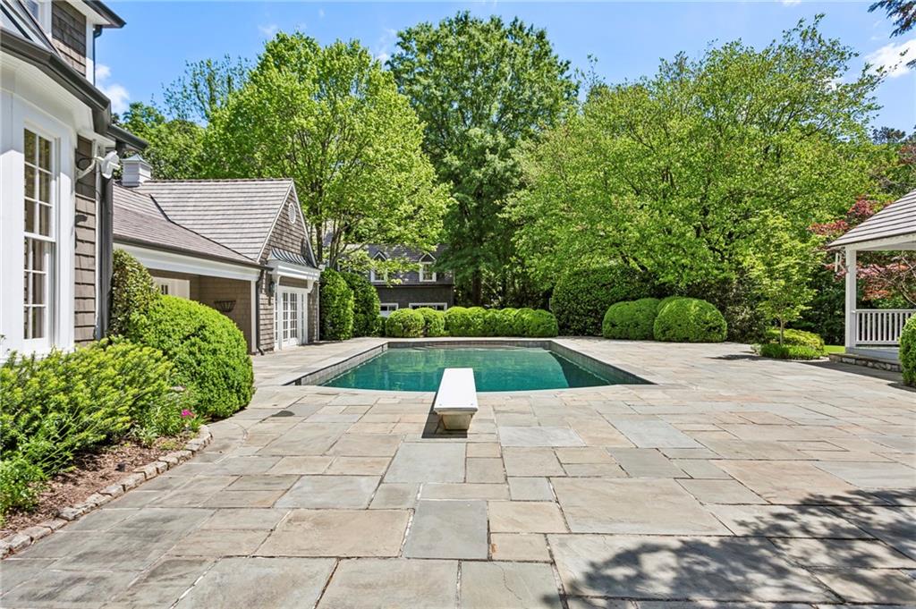 216 Mount Paran Road