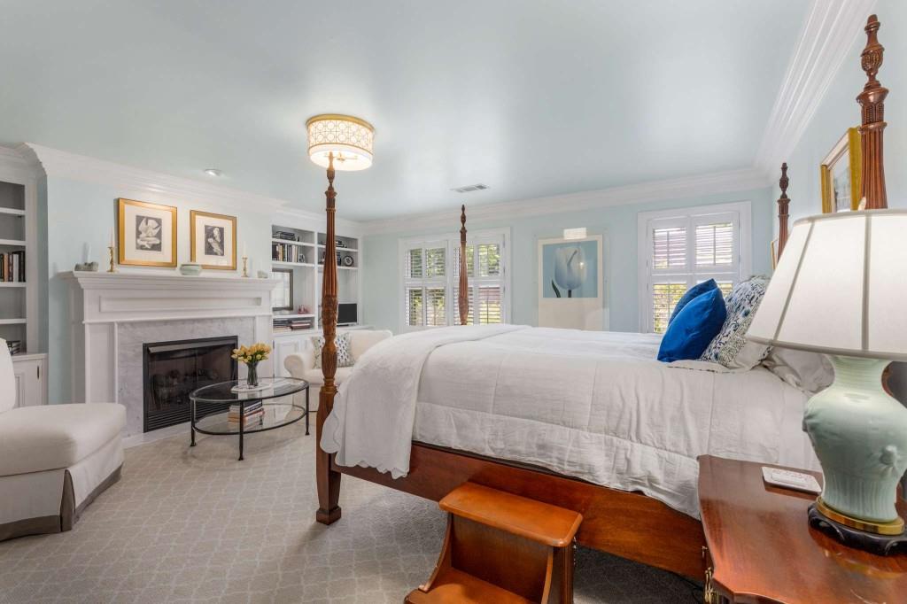 2525 Peachtree Road NE Unit 13