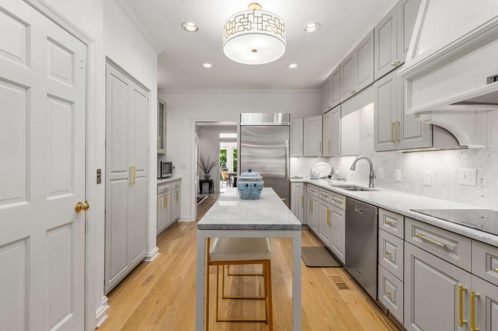 2525 Peachtree Road NE Unit 13