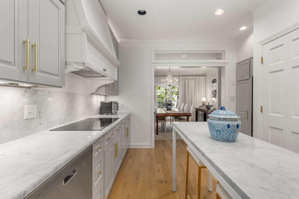 2525 Peachtree Road NE Unit 13