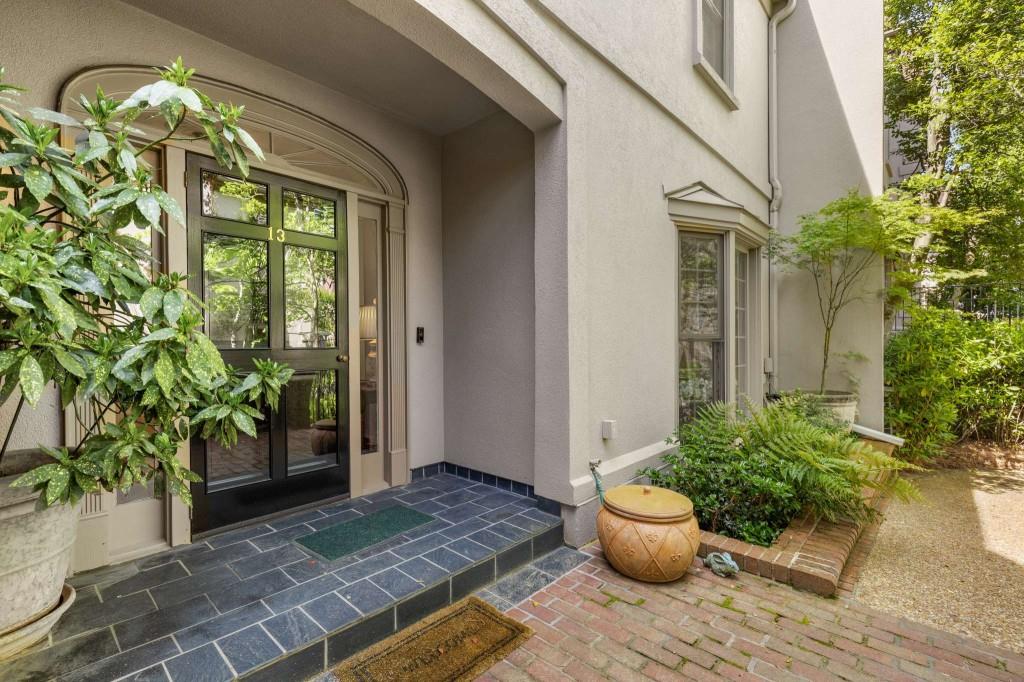 2525 Peachtree Road NE Unit 13