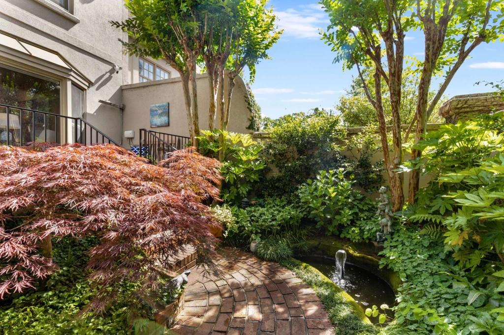 2525 Peachtree Road NE Unit 13