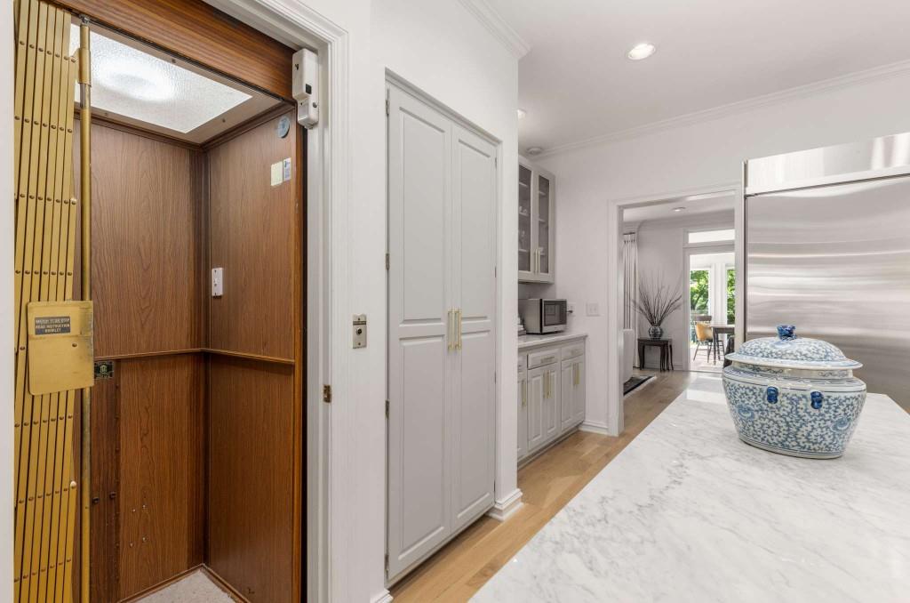 2525 Peachtree Road NE Unit 13