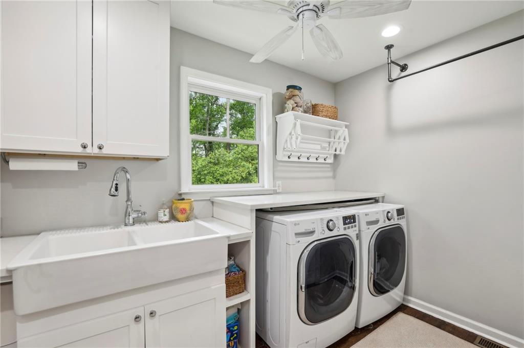 1022 Northcliffe Drive NW