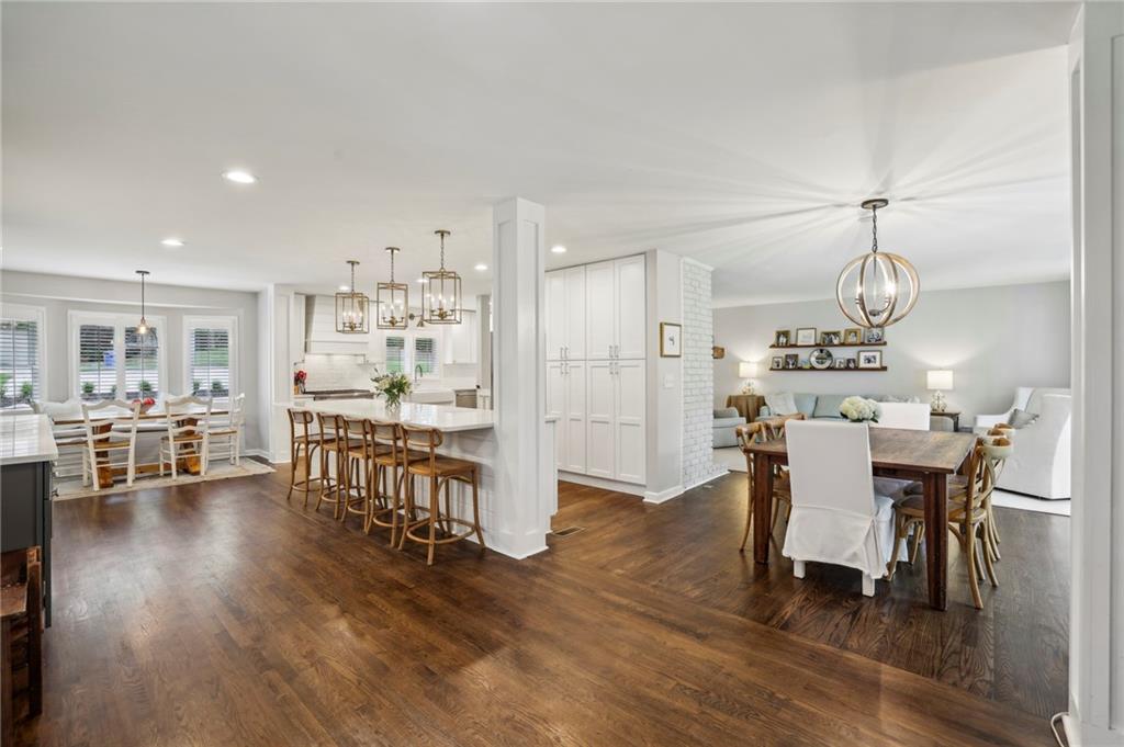 1022 Northcliffe Drive NW