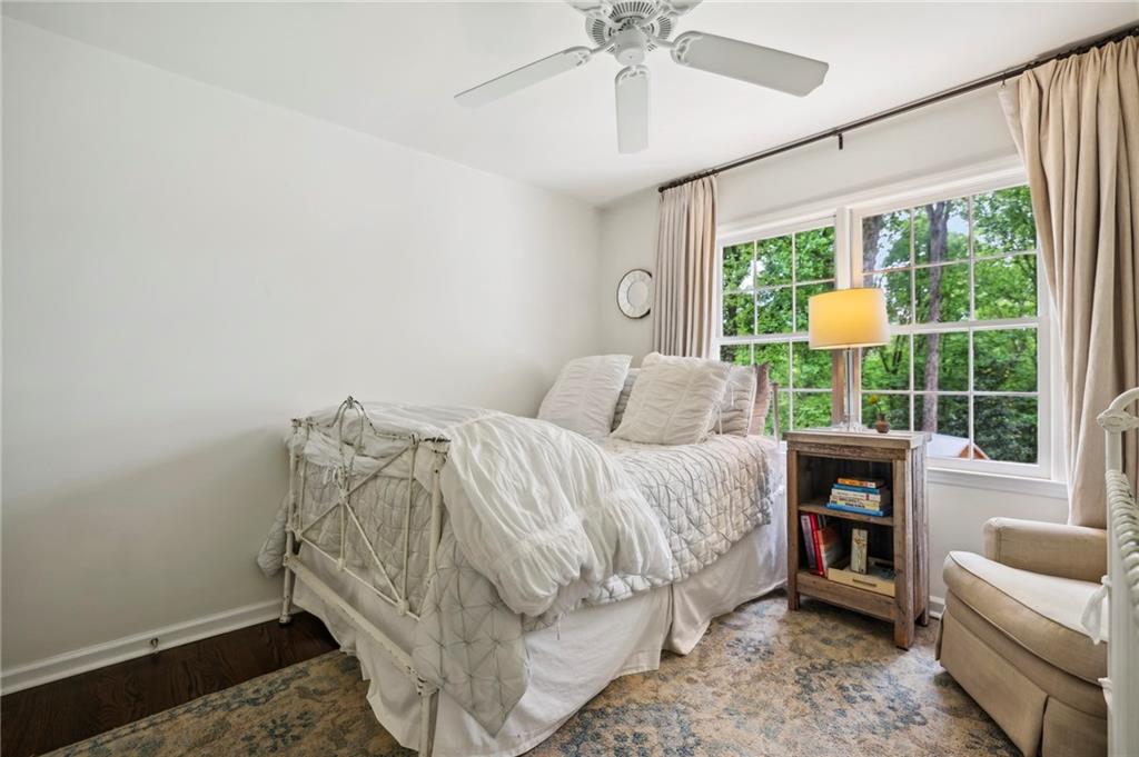 1022 Northcliffe Drive NW